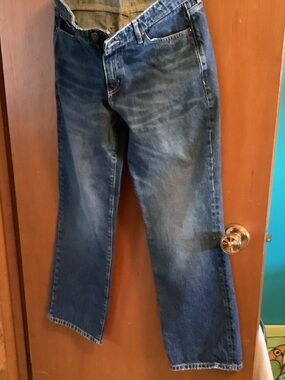 Guess women’s Blue Straight-Leg Jeans